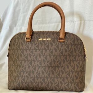 Micheal Kors Satchel